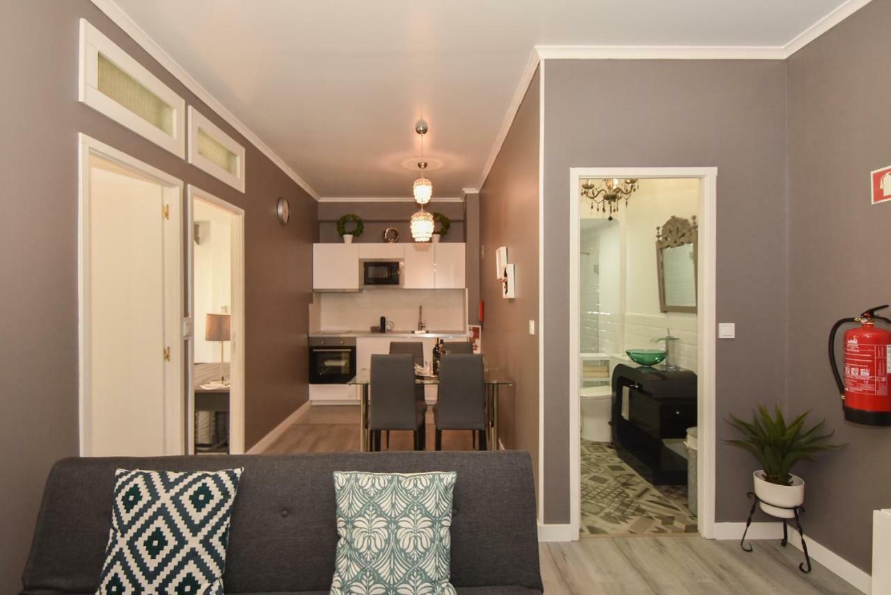 Oporto Batalha Residence Free Parking ภายนอก รูปภาพ
