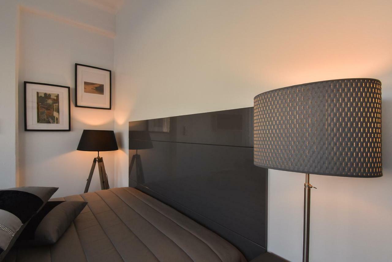 Oporto Batalha Residence Free Parking ภายนอก รูปภาพ